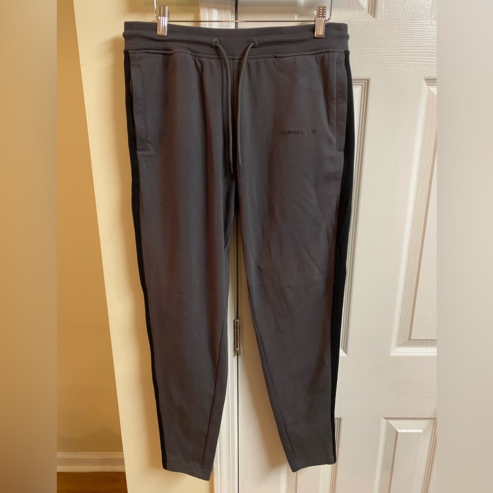 Alphalete Core Stripe Jogger